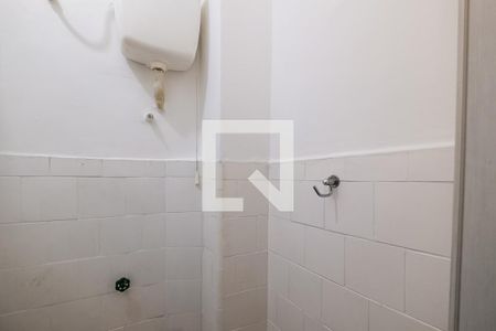 Apartamento à venda com 65m², 2 quartos e sem vaga Apartamento à venda com 65m², 2 quartos e sem vagaBanheiro de serviço