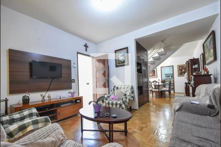 Sala de Estar de casa à venda com 3 quartos, 300m² em Vila Cordeiro, São Paulo