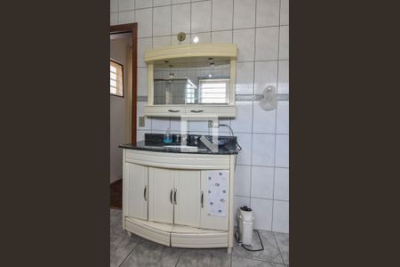 Casa à venda com 300m², 3 quartos e 2 vagasBanheiro Suíte 01