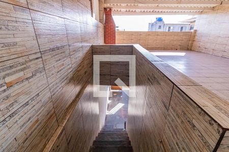 Casa à venda com 132m², 2 quartos e 1 vagaAcesso a casa - Garagem