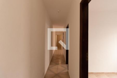 Corredor Quartos de casa para alugar com 2 quartos, 120m² em Vila Nilo, São Paulo
