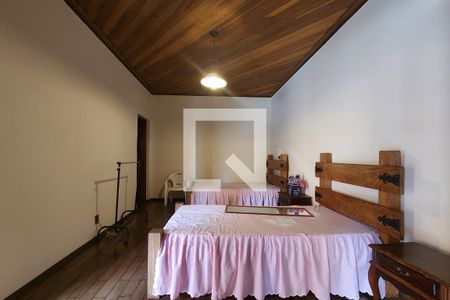 Casa à venda com 500m², 4 quartos e 6 vagas Casa à venda com 500m², 4 quartos e 6 vagasSuíte 4