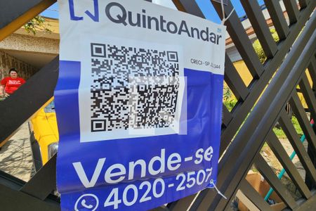 Casa à venda com 500m², 4 quartos e 6 vagas Casa à venda com 500m², 4 quartos e 6 vagasPlaquinha