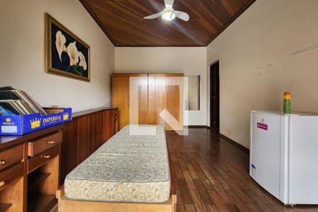 Casa à venda com 500m², 4 quartos e 6 vagas Casa à venda com 500m², 4 quartos e 6 vagasSuíte 3