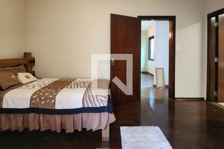 Casa à venda com 500m², 4 quartos e 6 vagas Casa à venda com 500m², 4 quartos e 6 vagasSuíte 2