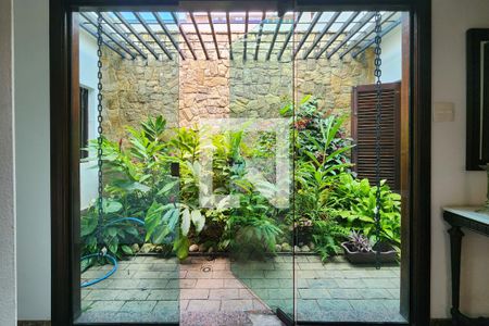 Casa à venda com 500m², 4 quartos e 6 vagas Casa à venda com 500m², 4 quartos e 6 vagasJardim de Inverno