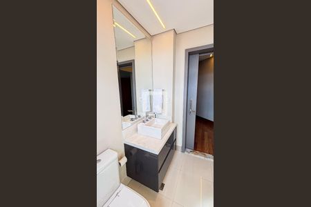Apartamento para alugar com 400m², 5 quartos e 5 vagasBanheiro da Suíte 4