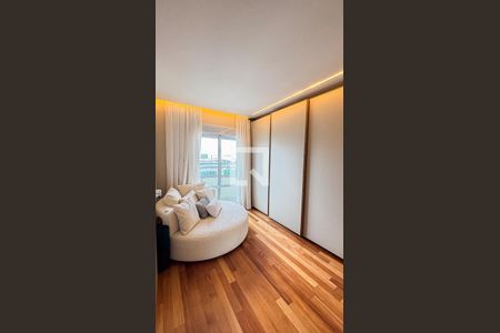 Apartamento para alugar com 400m², 5 quartos e 5 vagasCloset Suíte 1