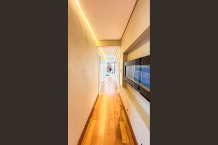 Apartamento para alugar com 400m², 5 quartos e 5 vagasCorredor