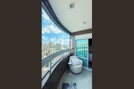 Apartamento para alugar com 400m², 5 quartos e 5 vagasSuíte 3 Varanda