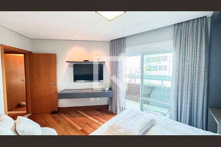 Apartamento para alugar com 400m², 5 quartos e 5 vagasSuíte 4