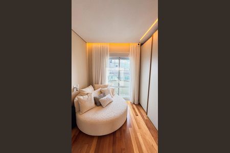 Apartamento para alugar com 400m², 5 quartos e 5 vagasCloset Suíte 1