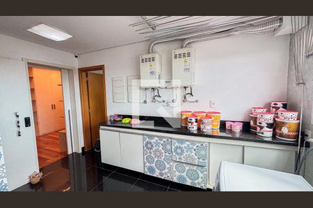 Apartamento para alugar com 400m², 5 quartos e 5 vagasÁrea de Serviço