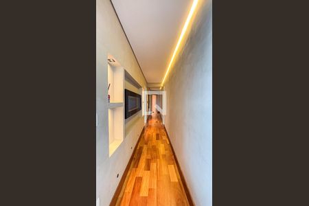 Apartamento para alugar com 400m², 5 quartos e 5 vagasCorredor