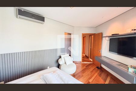 Apartamento para alugar com 400m², 5 quartos e 5 vagasSuíte 4