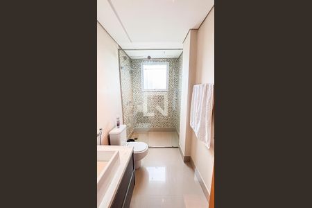 Apartamento para alugar com 400m², 5 quartos e 5 vagasBanheiro da Suíte 1