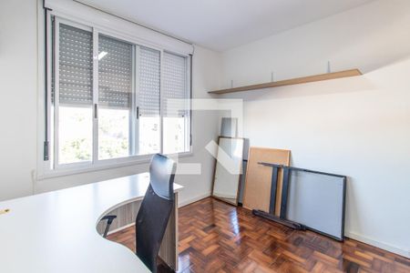 Quarto 1 de apartamento para alugar com 2 quartos, 68m² em Rio Branco, Porto Alegre