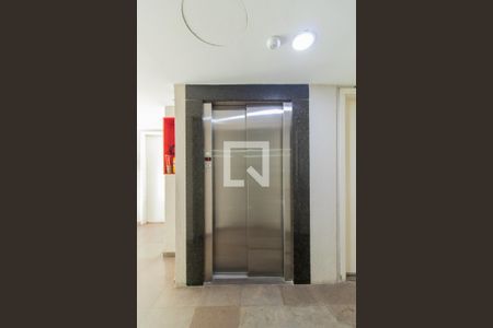 Apartamento para alugar com 68m², 2 quartos e 1 vagaElevador