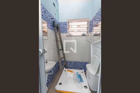 Casa à venda com 200m², 3 quartos e 4 vagasBanheiro de serviço