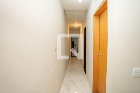 Casa à venda com 200m², 3 quartos e 4 vagasCorredor