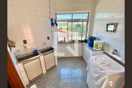 Casa à venda com 340m², 6 quartos e 4 vagas