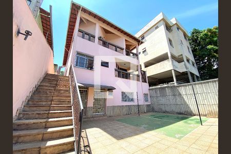 Casa à venda com 340m², 6 quartos e 4 vagas