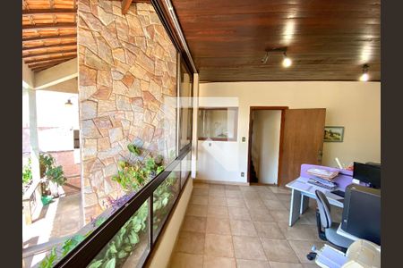 Casa à venda com 340m², 6 quartos e 4 vagas