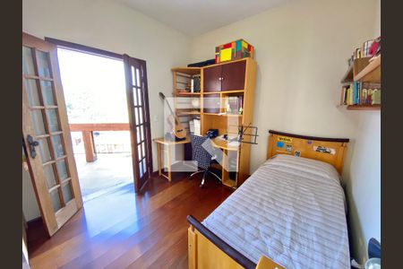 Casa à venda com 340m², 6 quartos e 4 vagas