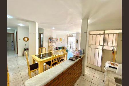 Casa à venda com 340m², 6 quartos e 4 vagas