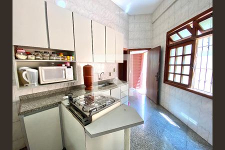 Casa à venda com 340m², 6 quartos e 4 vagas