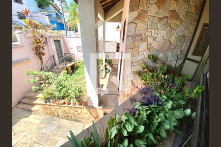 Casa à venda com 340m², 6 quartos e 4 vagas