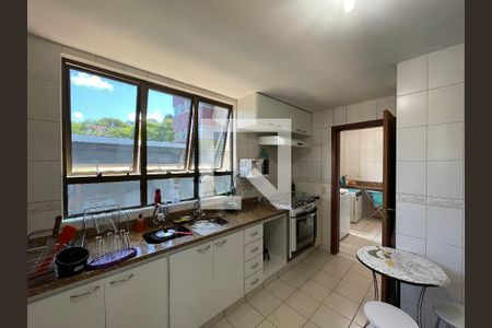 Apartamento à venda com 270m², 4 quartos e 3 vagas