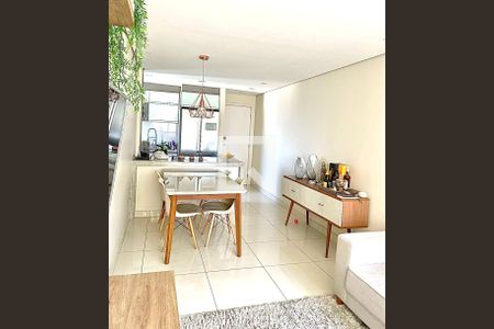 Apartamento à venda com 2 quartos, 60m² em Alto dos Pinheiros, Belo Horizonte