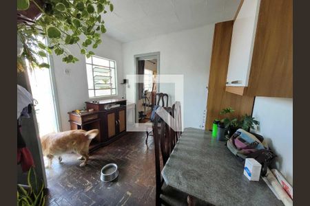 Casa à venda com 3 quartos, 140m² em Carlos Prates, Belo Horizonte