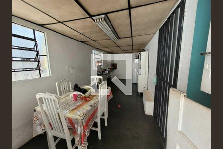 Casa à venda com 3 quartos, 140m² em Carlos Prates, Belo Horizonte