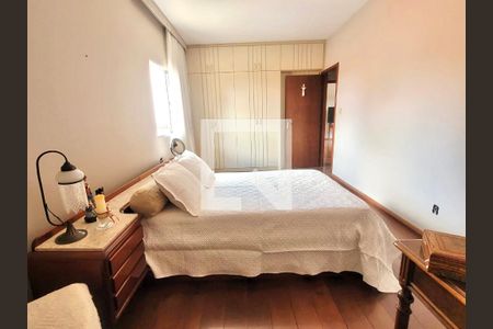 Casa à venda com 367m², 5 quartos e 7 vagas