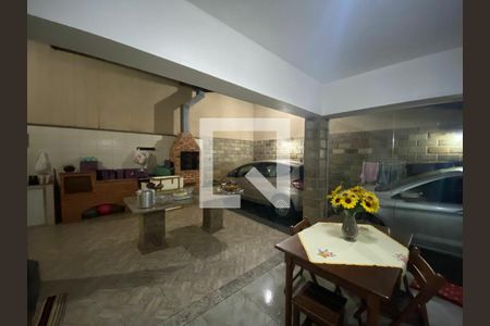 Casa à venda com 314m², 5 quartos e 4 vagas