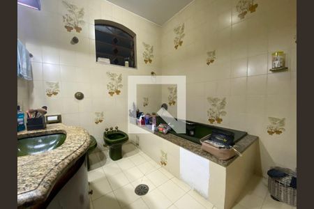 Casa à venda com 314m², 5 quartos e 4 vagas
