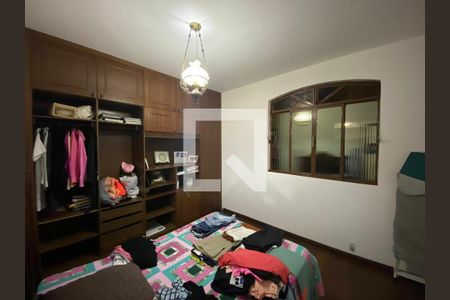 Casa à venda com 314m², 5 quartos e 4 vagas