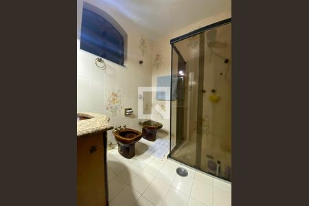Casa à venda com 314m², 5 quartos e 4 vagas