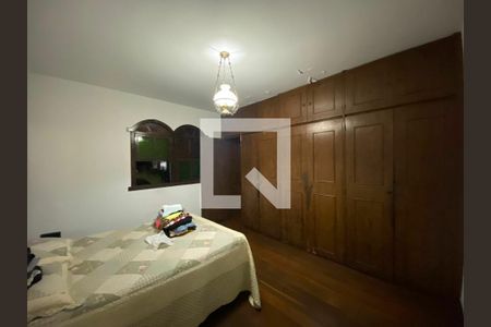 Casa à venda com 314m², 5 quartos e 4 vagas