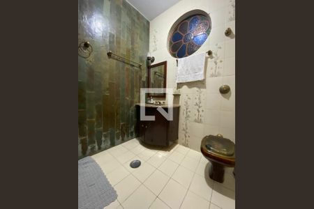 Casa à venda com 314m², 5 quartos e 4 vagas