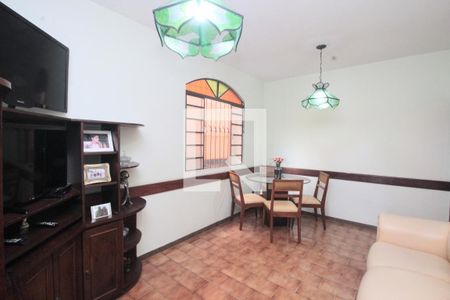 Casa à venda com 4 quartos, 445m² em Minas Brasil, Belo Horizonte