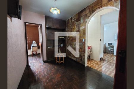 Casa à venda com 3 quartos, 296m² em Alto Caiçaras, Belo Horizonte