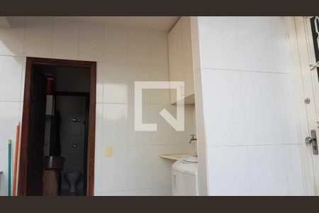 Casa à venda com 281m², 4 quartos e 4 vagas