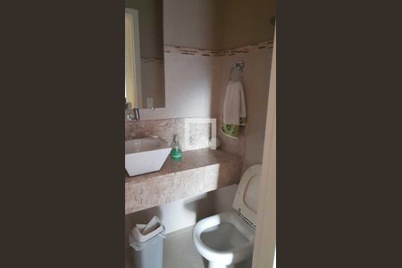 Casa à venda com 281m², 4 quartos e 4 vagas