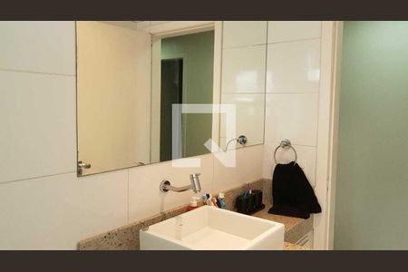 Casa à venda com 281m², 4 quartos e 4 vagas