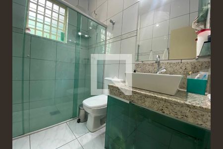 Casa à venda com 5 quartos, 269m² em Caiçaras, Belo Horizonte