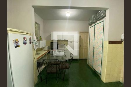 Casa à venda com 269m², 5 quartos e 1 vaga