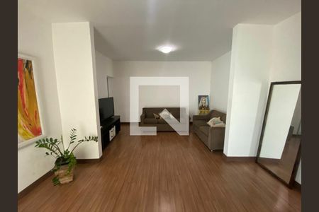 Casa à venda com 5 quartos, 269m² em Caiçaras, Belo Horizonte